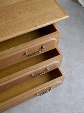Load image into Gallery viewer, Solid Oak Chest Of Drawers With Bun Feet