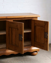 Load image into Gallery viewer, Solid Oak Spanish Sideboard