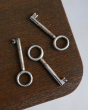 Load image into Gallery viewer, Solid Oak With Metal Trim Chest Of Drawers