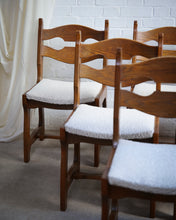 Load image into Gallery viewer, Set Of 6 Razor Back Oak Chairs By Guillerme Et Chambron