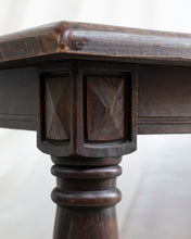 Load image into Gallery viewer, Solid Oak Spanish Dining Table