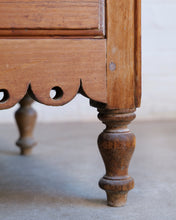 Load image into Gallery viewer, Scalloped Pine Chest Of Drawers