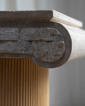 Load image into Gallery viewer, Tessellated And Pencil Reed Plinth