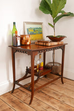 Load image into Gallery viewer, Early 20th century mahogany occasional table with scalloped edge