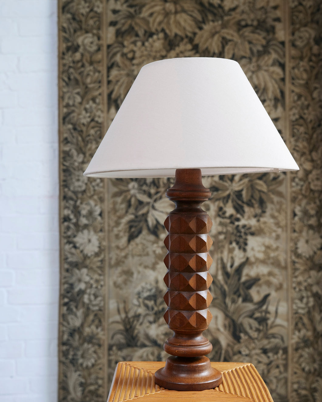 LARGE CARVED FRENCH TABLE LAMP IN THE MANOR OF CHARLES DUDOUYT