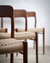 Load image into Gallery viewer, INDIVIDUAL Niels O. Møllers Model 75 Paper Cord Dining Chairs
