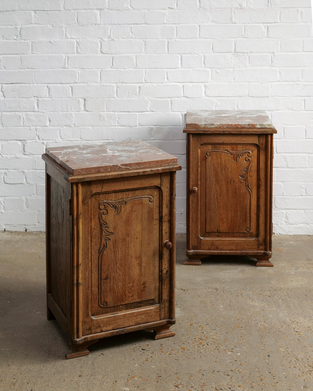 PAIR OF MARBLE TOP DECO BEDSIDE TABLES