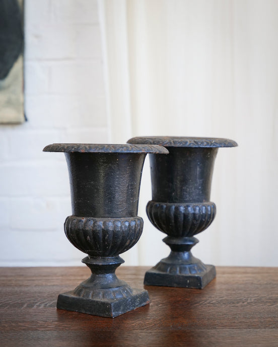 cast iron planters 