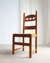 Load image into Gallery viewer, Set of 6 Razor Back Dining Chairs With Rush Seats
