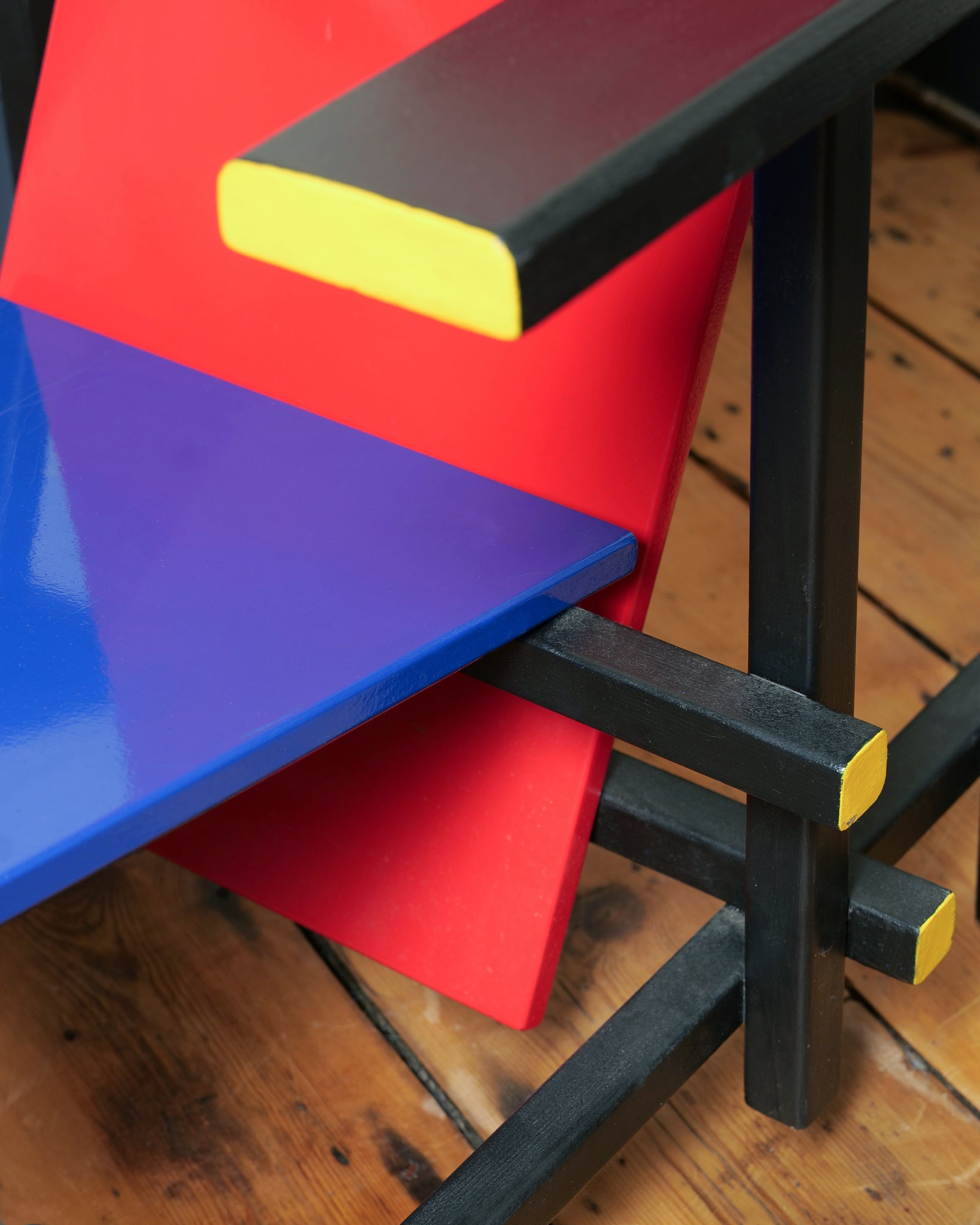 Gerrit Rietveld Products Gerrit Rietveld Red And Blue Chair – Vantage Living