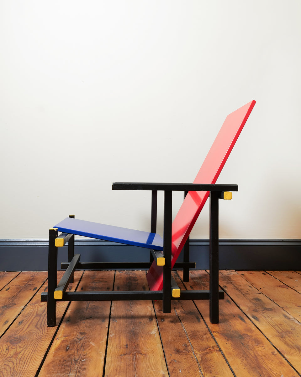 Gerrit Rietveld Red And Blue Chair – Vantage Living