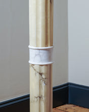Load image into Gallery viewer, Alabaster Light-Up Plinth.
