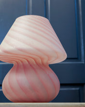 Load image into Gallery viewer, Pink Murano Mushroom Frosted Lamp
