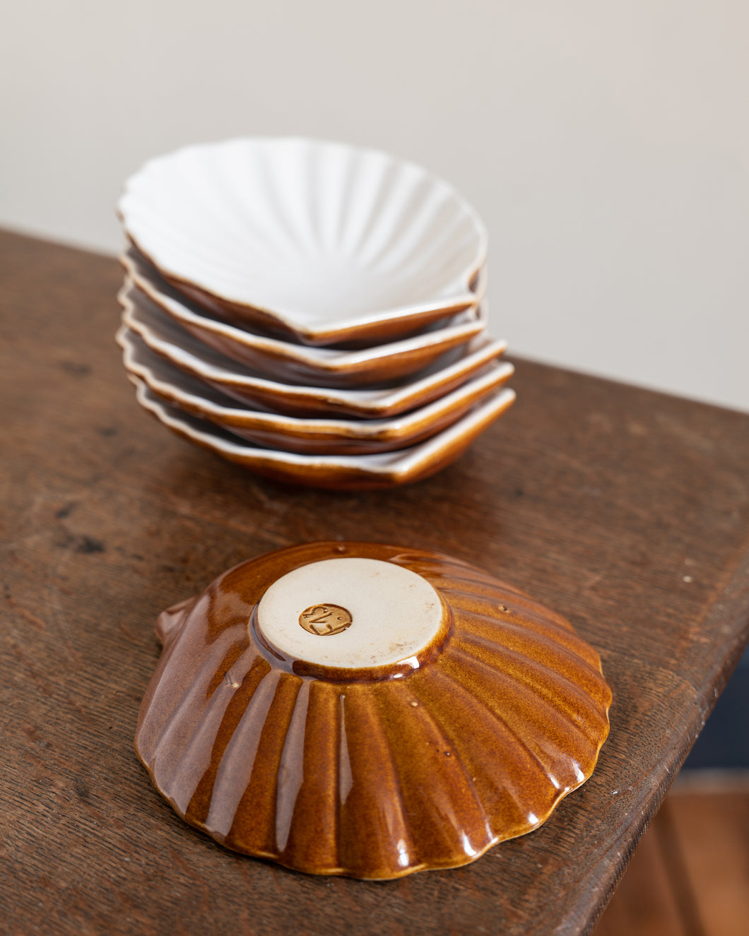 Brown Glaze Scallop Shell Dishes