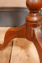 Load image into Gallery viewer, Victorian Mahogany Tilt-Top Table With Bobbin Turned Steam
