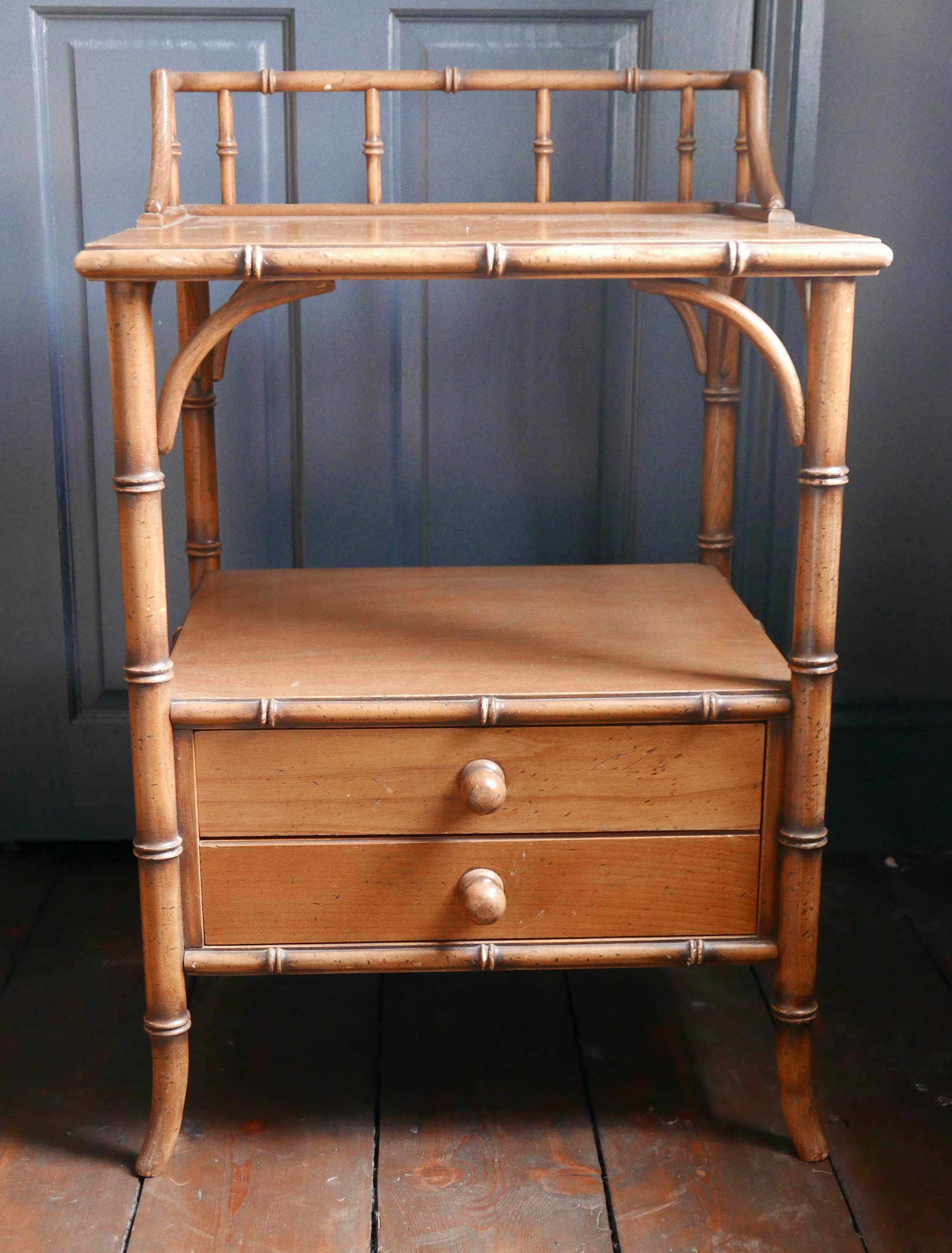 Vintage Vintage Faux Bamboo Side Table (in store)