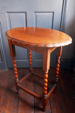 Load image into Gallery viewer, barley twist side table with scalloped edge 
