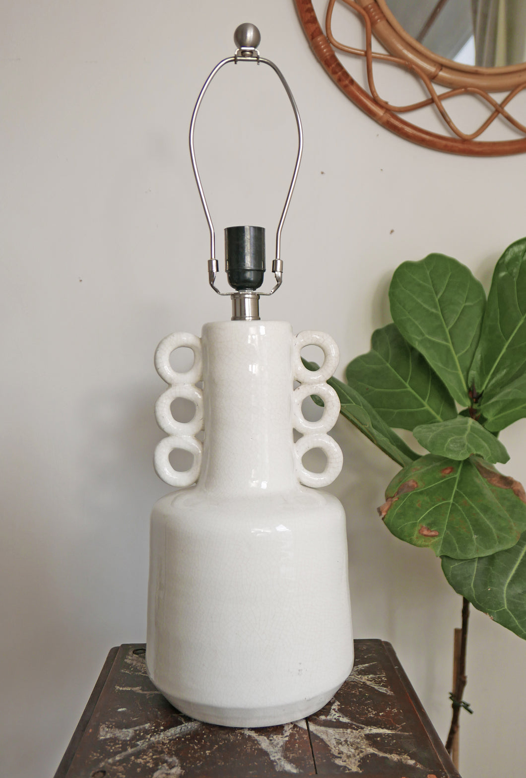 Vintage Ceramic White Table Lamp