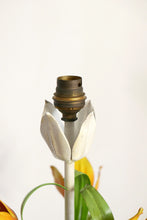 Load image into Gallery viewer, Vintage French Toleware Table Lamp
